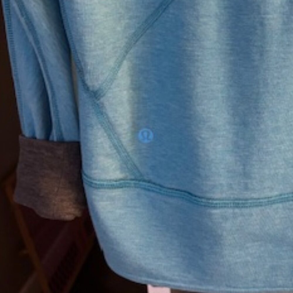 Lululemon Reversable Gray and Blue Crew Neck Sweatshirt, Size 4 - Picture 3 of 5